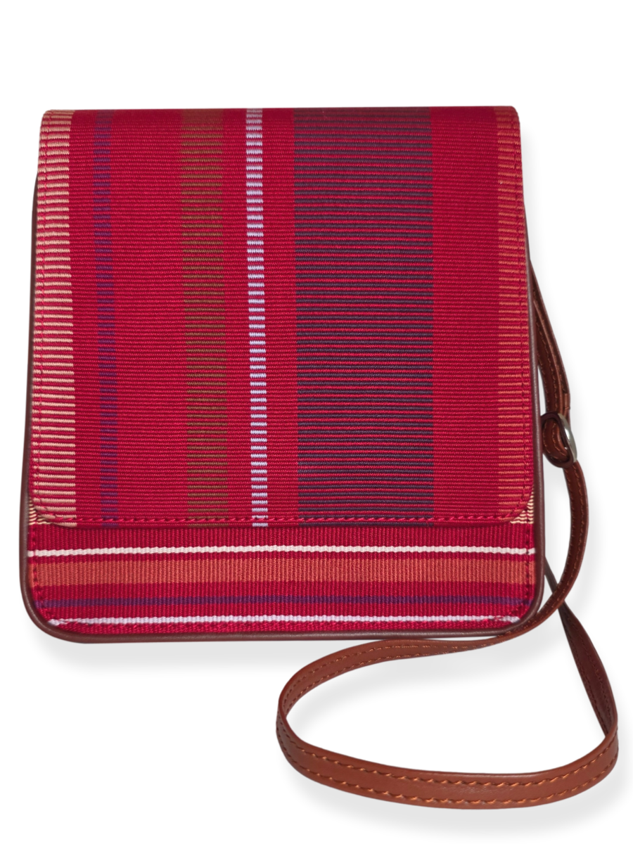 Handwoven KUSKAYA crossbody handbag Reds - QintiPeru.com