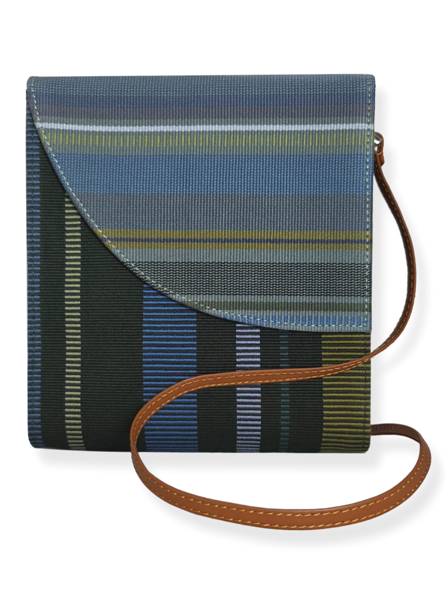 Handwoven KUSKAYA crossbody handbag CURVA - qintiperu.com